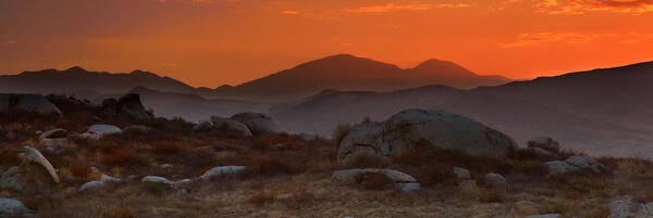 (c)ucr_mark_chappell_ucr_natural_reserves_motte_sunset_624px.jpg